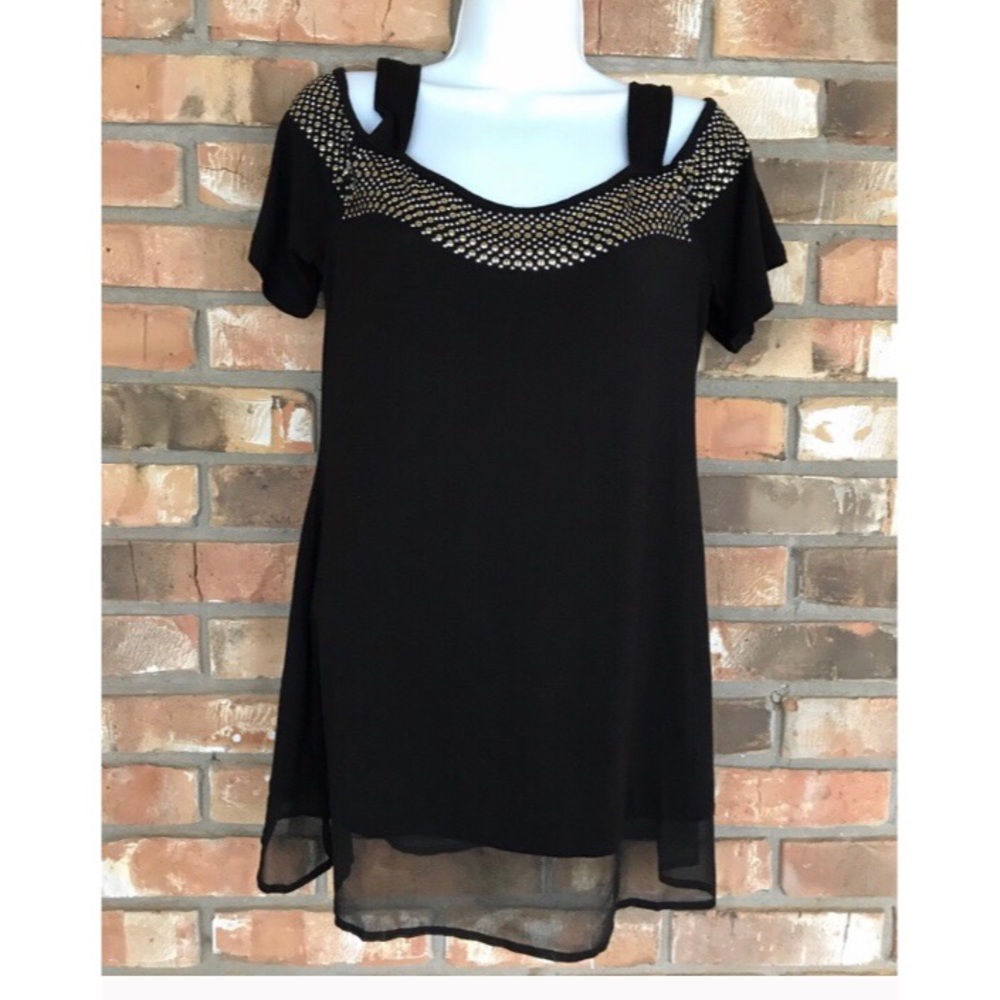 Belldini Black Cold Shoulder Top    Medium